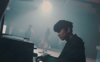 孤独娱乐吉他谱_封面
