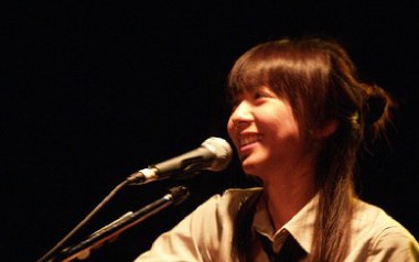 小小校歌吉他谱_封面