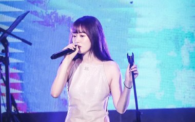 你的轮廓吉他谱
