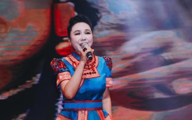 红雪莲吉他谱