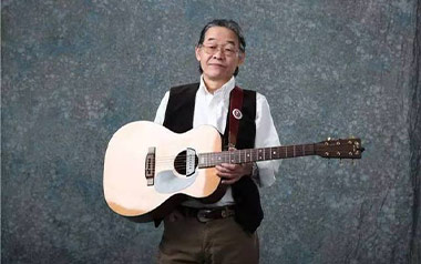 年轮指弹吉他谱