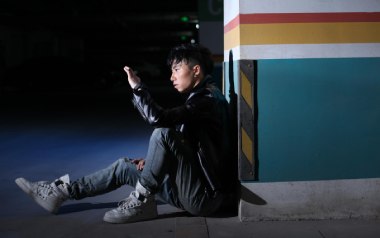 永不失联的爱吉他谱_封面