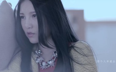 下雪的季节吉他谱_封面