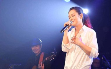 当爱在靠近吉他谱