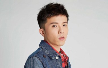 终于说出口吉他谱_封面