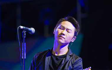 表态吉他谱_封面