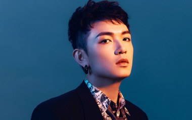 假装没变过吉他谱_封面