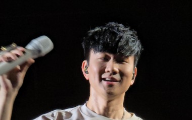 独舞吉他谱_封面