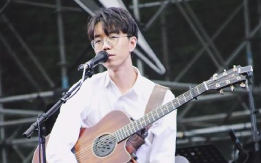 美之物吉他谱_封面