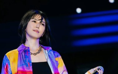 银泰吉他谱_封面