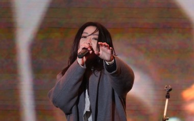 还是会寂寞吉他谱_封面