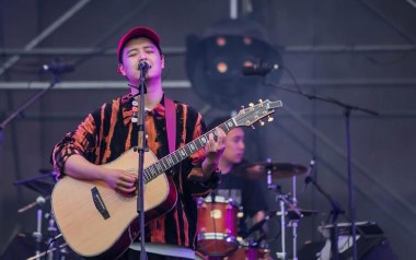 孤鸟的歌吉他谱