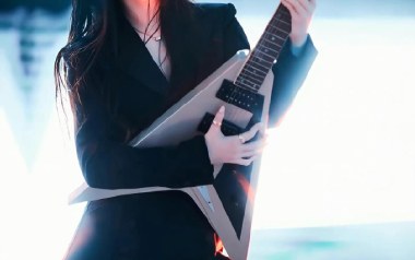 卜卦2024吉他谱_封面