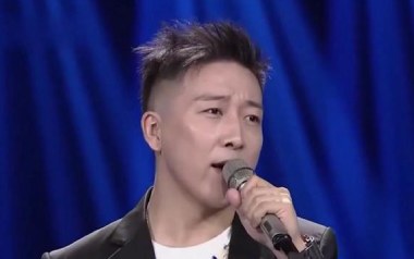 拥抱你离去吉他谱_封面