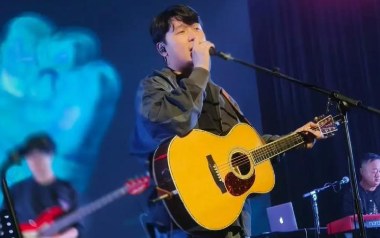 听众的故事吉他谱